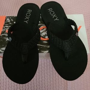 ROXY flip-flops women's size 6